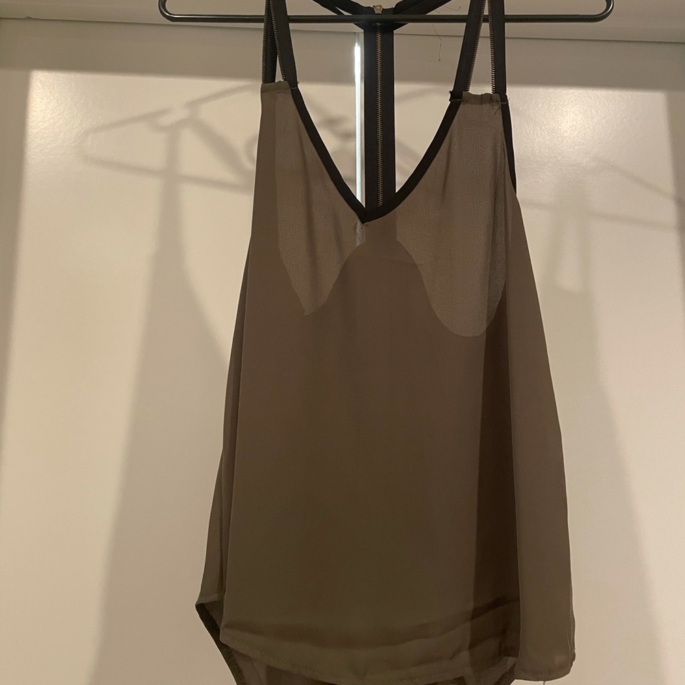 Tobi olive shirt w zipper detail